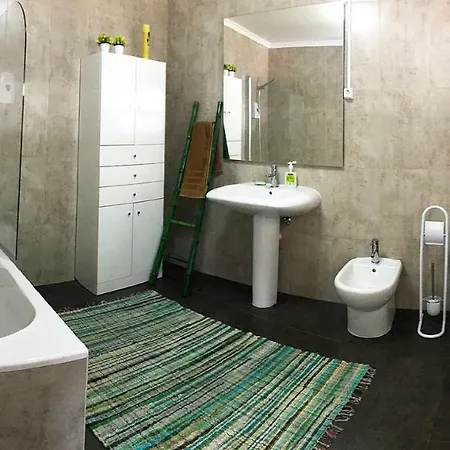 Casa Do Jardim بيت ضيافة *