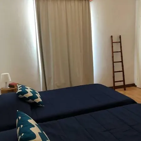 Casa Do Jardim Guest house